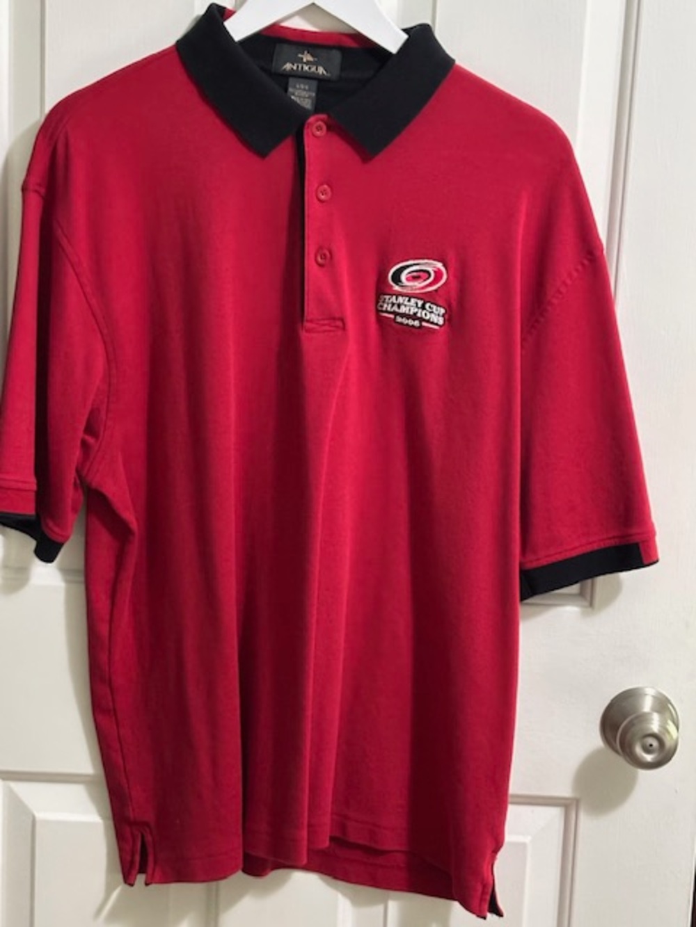 Stanley Cup Champions 2006 Carolina Hurricanes Men’s Shirt - Size Large